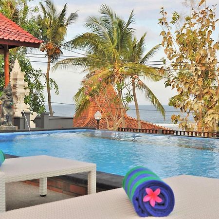 Surya Chandra Beach Bungalow Batununggul Esterno foto
