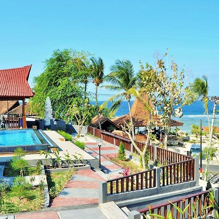 Surya Chandra Beach Bungalow Batununggul Esterno foto