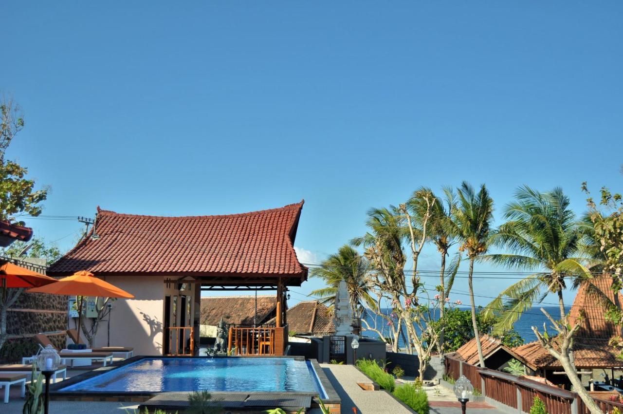 Surya Chandra Beach Bungalow Batununggul Esterno foto